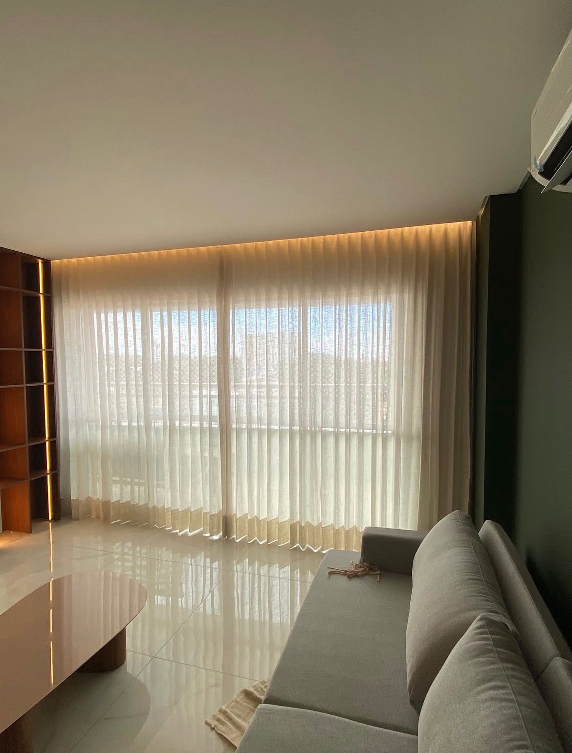 1 Cortina de gaze de linho bege SEM FORRO 11,60x3,65 Barra de 6cm - Para Varão Simples, com ilhós Marfim Cortina em 4 partes iguais de 2,90m (G)