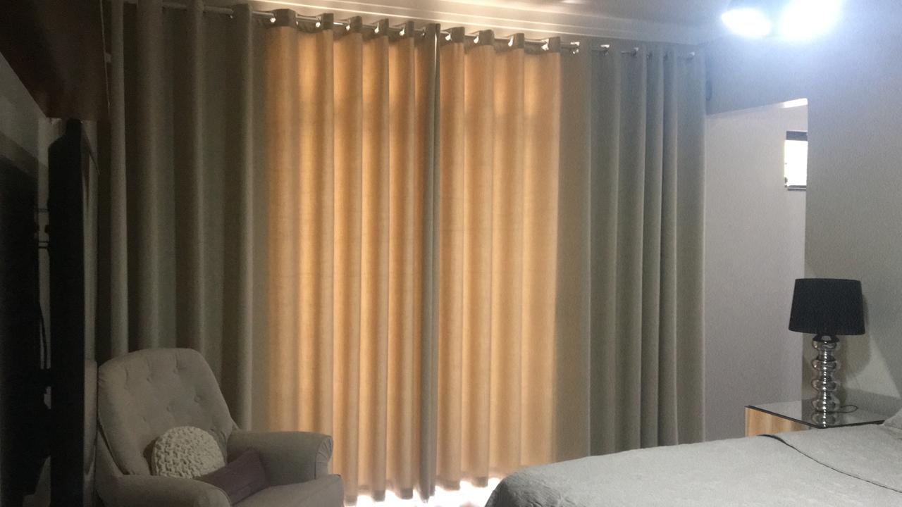 Cortina de Gaze de Linho Bege com Forro Microfibra Bege- Para Varão Simples 10,00x2,30 ( Ver descrição)W 