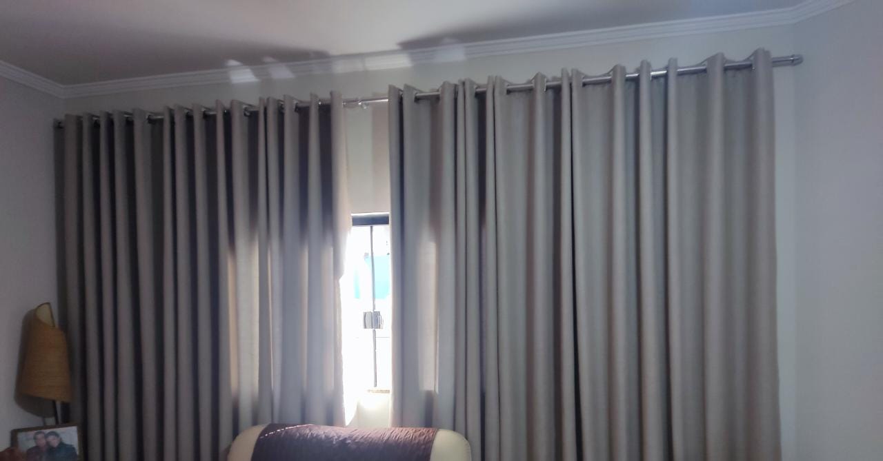 Cortina de Gaze de linho Bege com forro microfibra perola para varão simples com ilhós branco 7,00 x 2,65 ( Cliente Maria ) ( D )