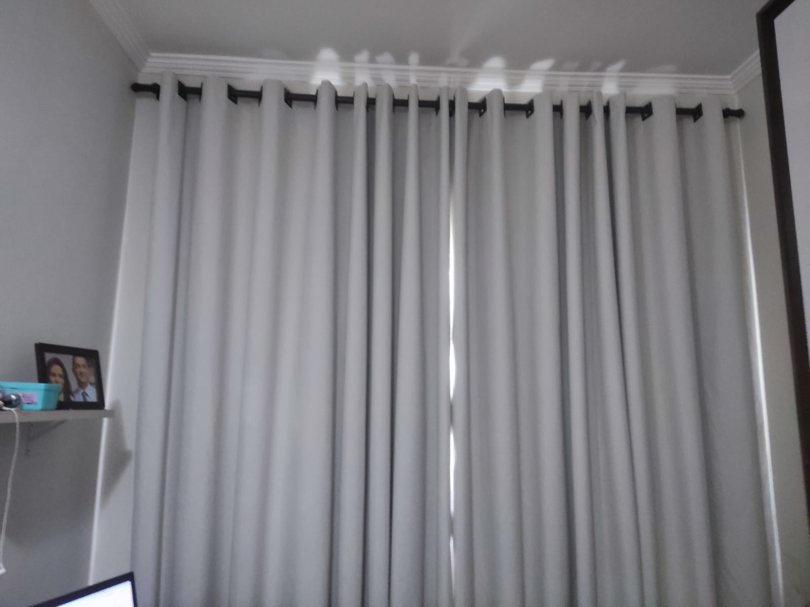 Cortina de Gaze de Linho Off White com Forro Blackout 100% branco gelo - Para Varão Simples com ilhós 4,00 x 2,70 Cliente William ( D ) 