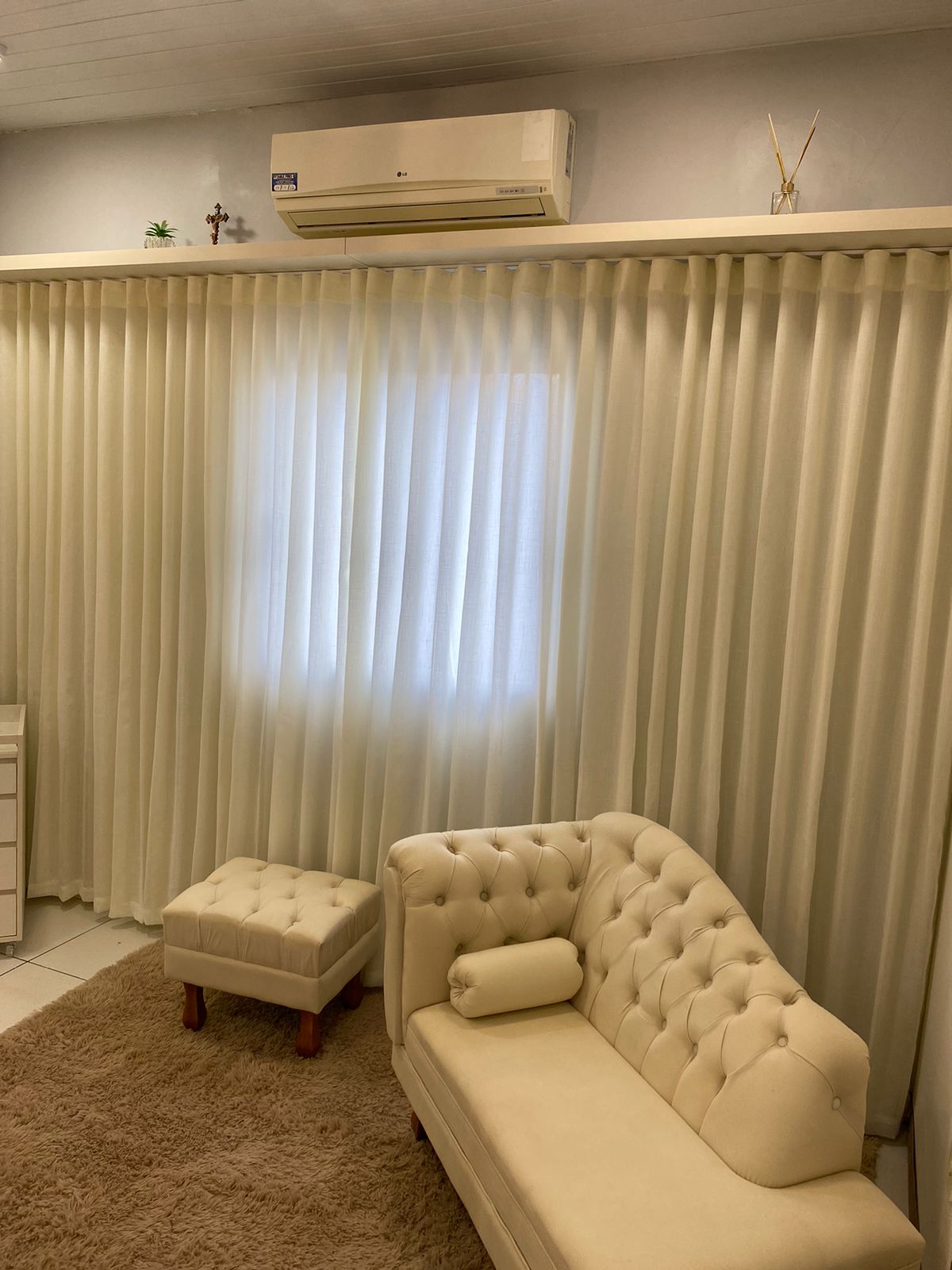 Cortina de Gaze de Linho Off White com Forro Microfibra Bege - Para Trilho Suisso Max SIMPLES 6,00 x 2,58 ( Cliente Marta ) ( D )