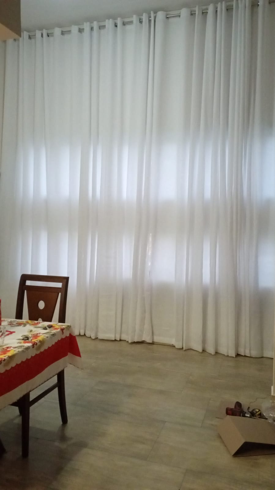  Cortina de Voil Liso Branco com Forro Microfibra Branca- Para Varão Simples 6,00x2,80 Ilhós Cromado ( Ver Descrição) W