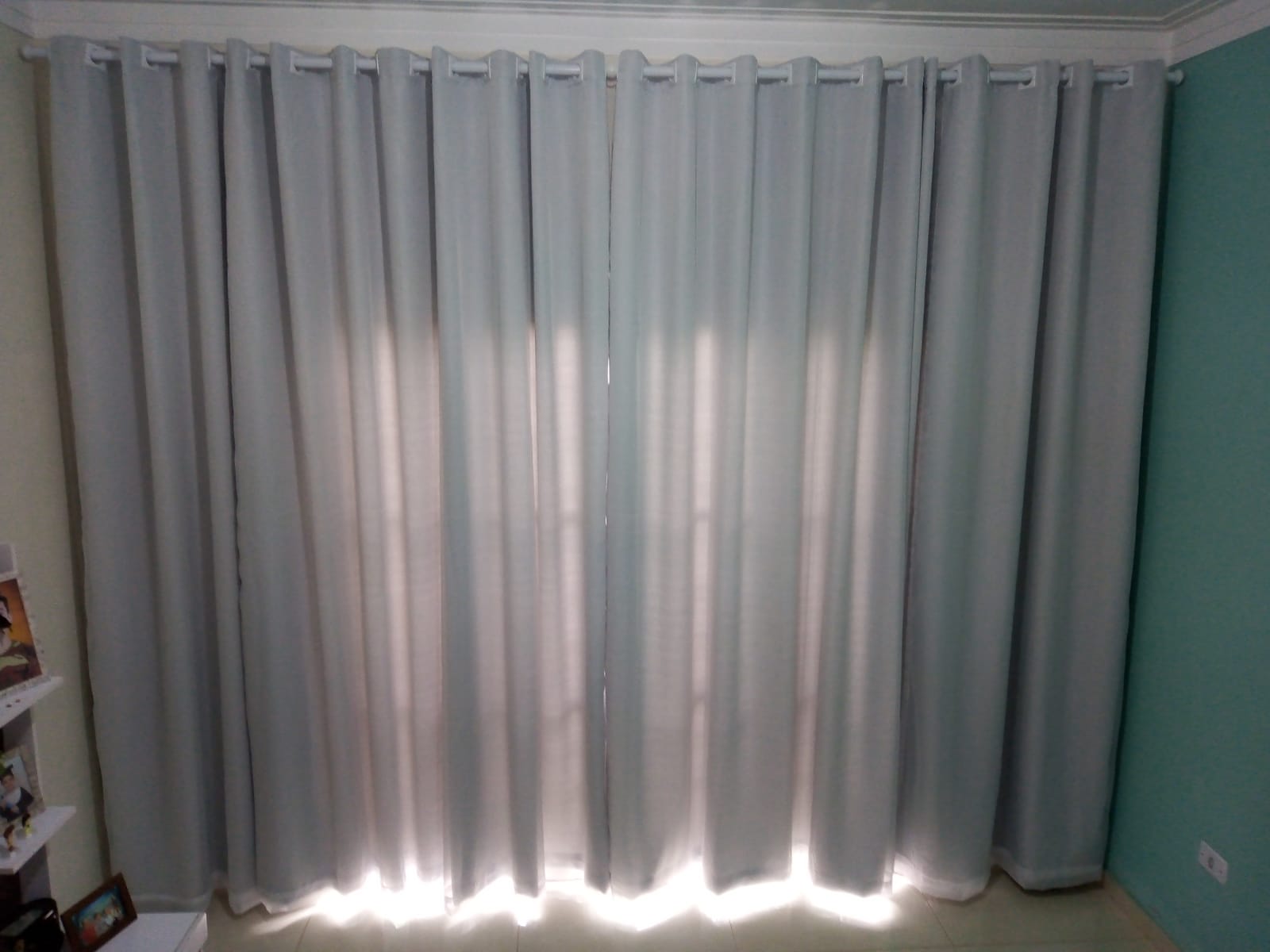 Cortina de Voil Liso Perola com Forro Blackout 70% branco gelo - Para Varão Simples com ilhós branco 8,00 x 2,10 ( Cliente Paula ) ( D ) link Black Friday