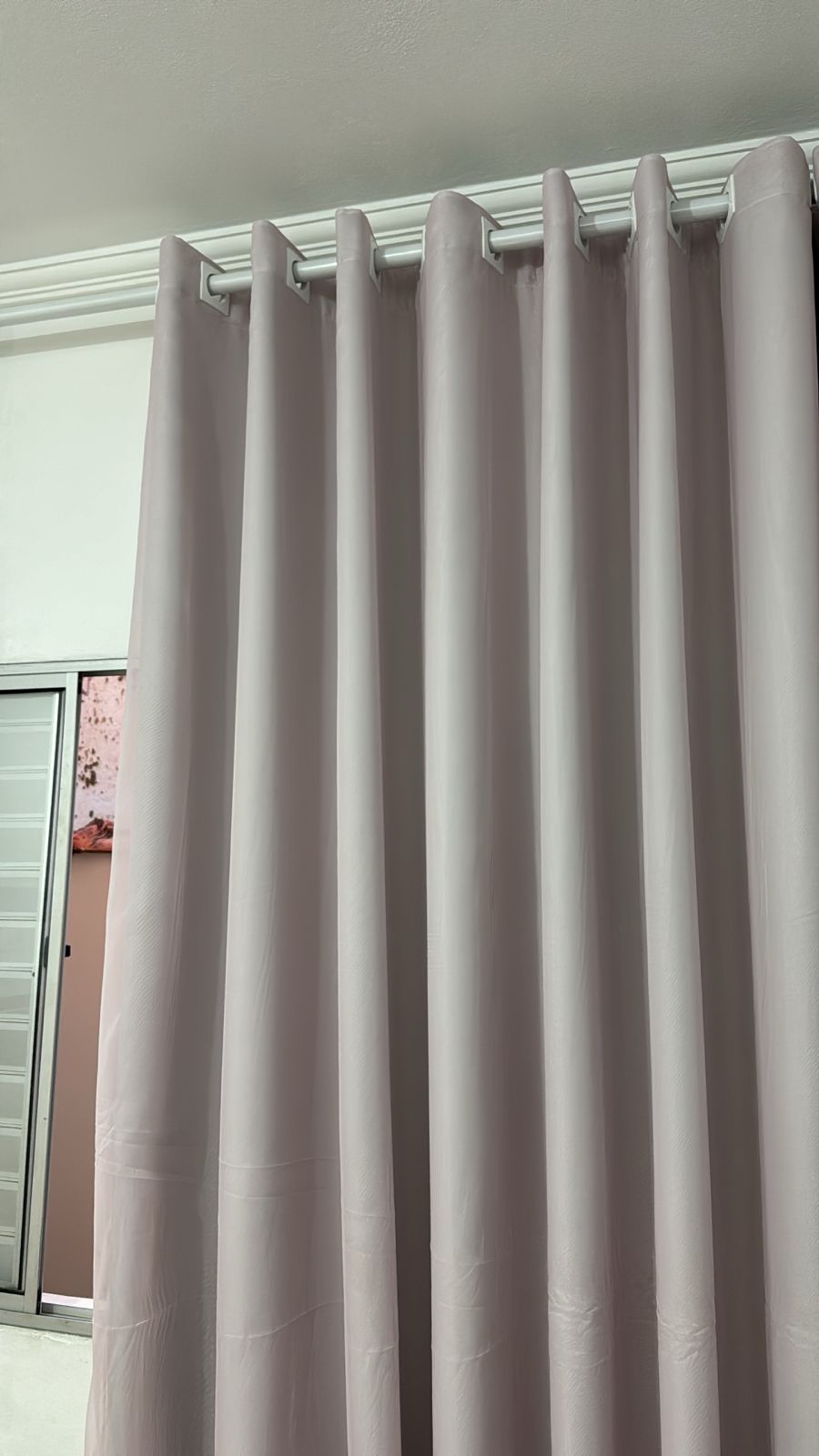 Cortina de Voil liso Rosa com Forro Blackout 70% Branco gelo - Para Varão SIMPLES 5,00 x 1,50  ( Priscila Emival ) ( D )