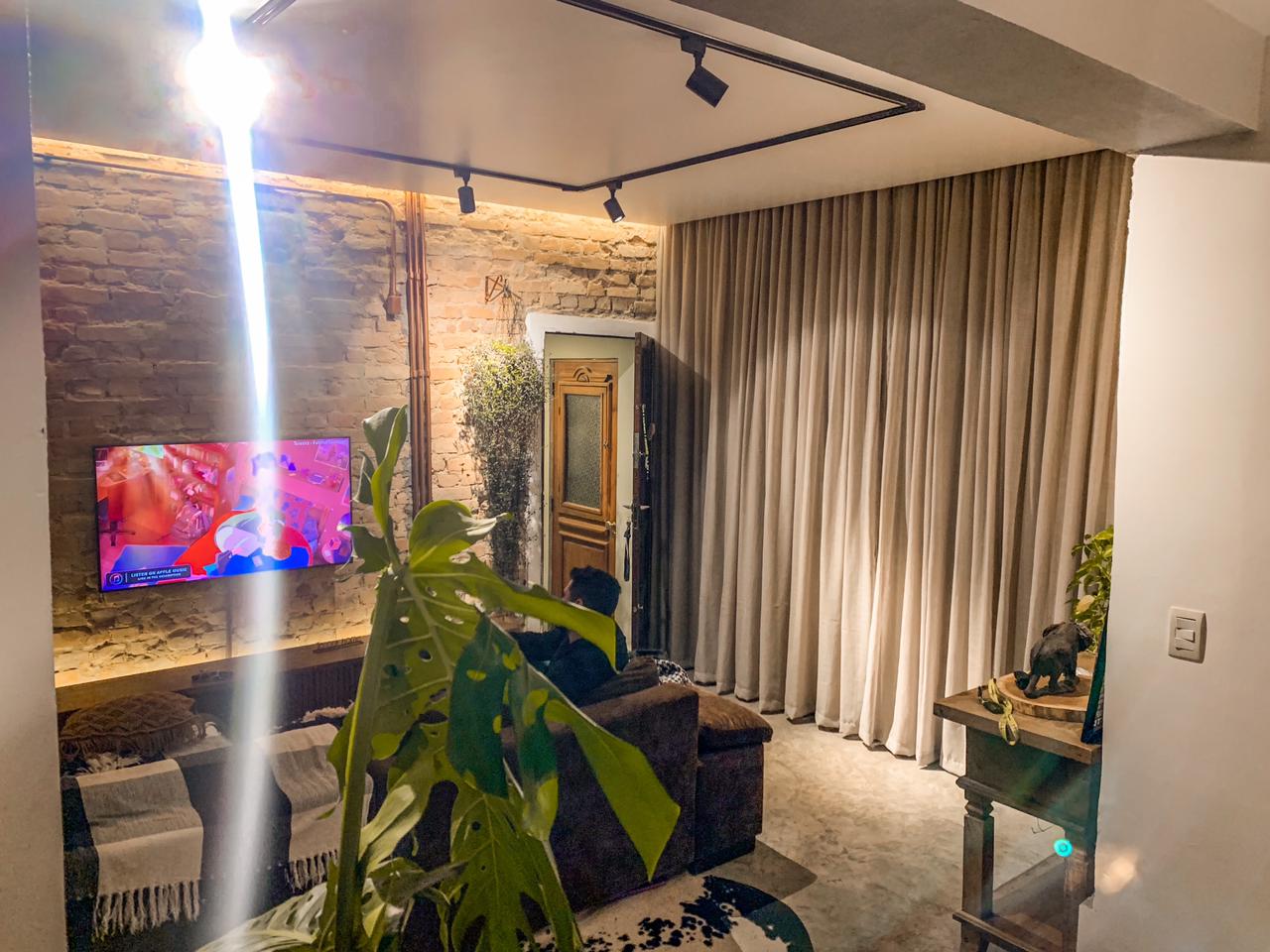 Cortina Gaze de Linho Bege Com Forro Microfibra Pérola 7,00x2,67 - varão suisso (D)