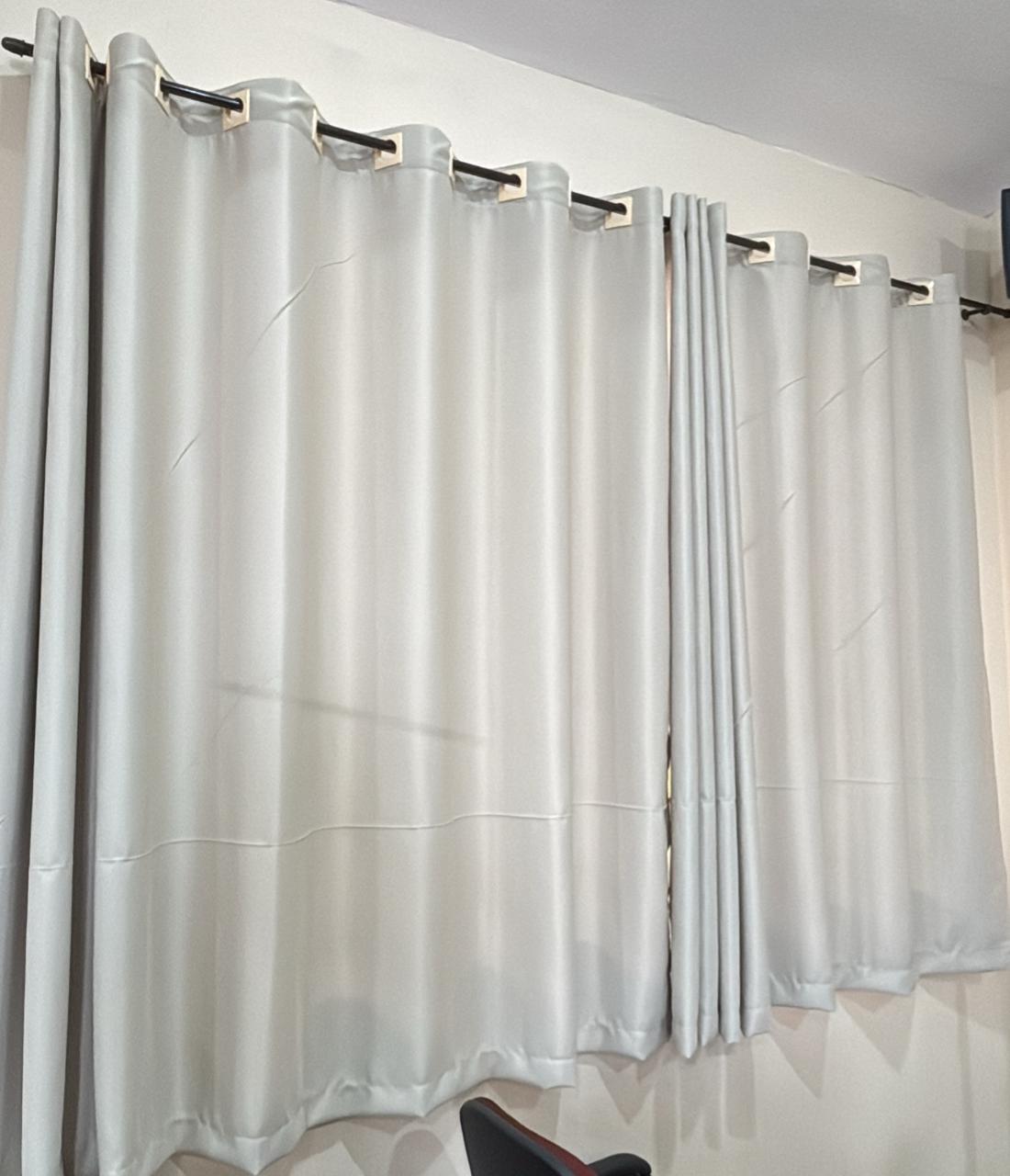 Cortinas de Blackout 70% sem voil para escola -  Cliente Luciano 