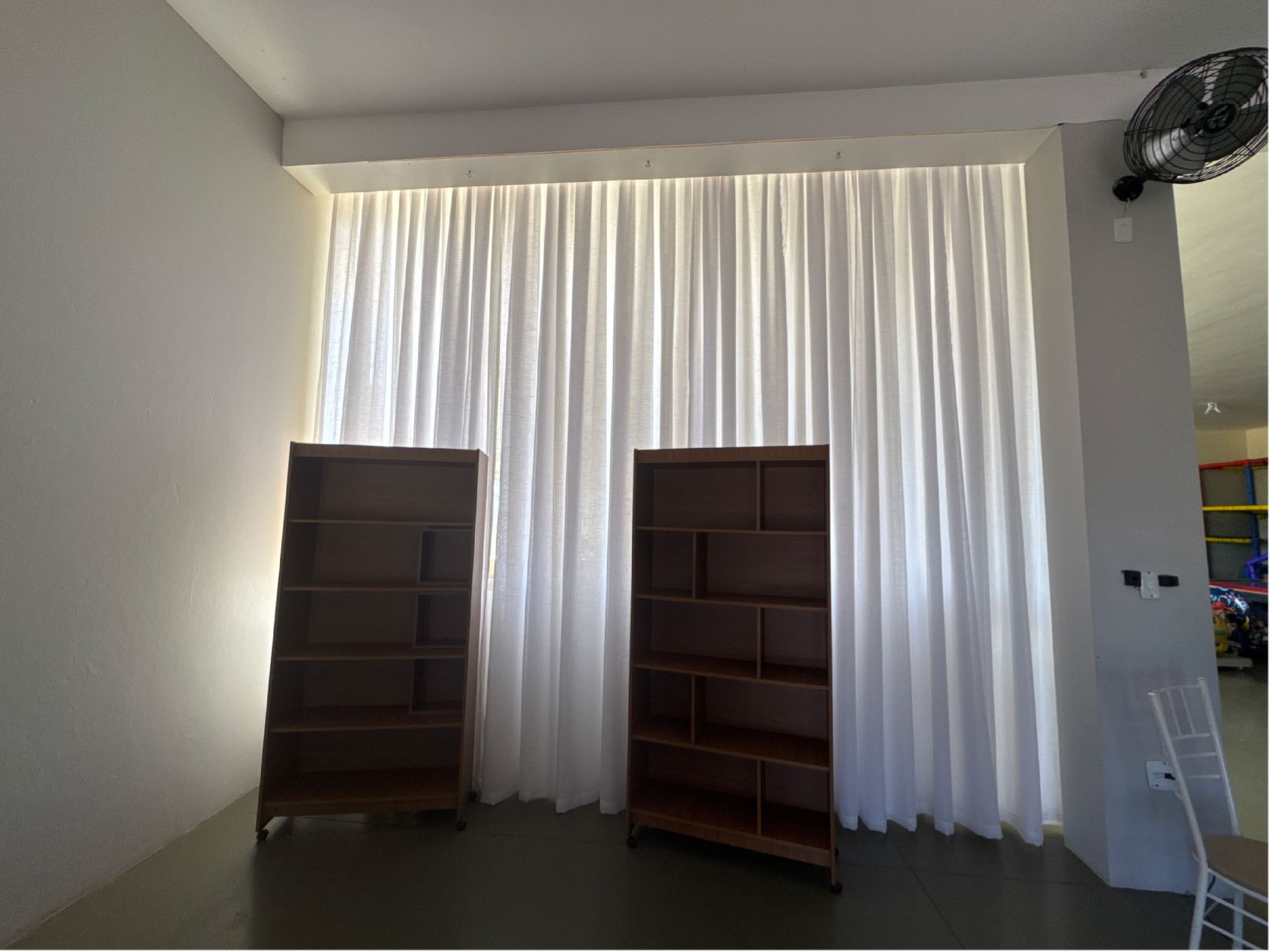 Kit de 2 Cortinas de Gaze de Linho Off White com Forro Microfibra branco - Para Trilho Suisso Max SIMPLES 7,00 x 2,75 e 2,00 x 2,75 ( Cliente Priscilla ) ( D )