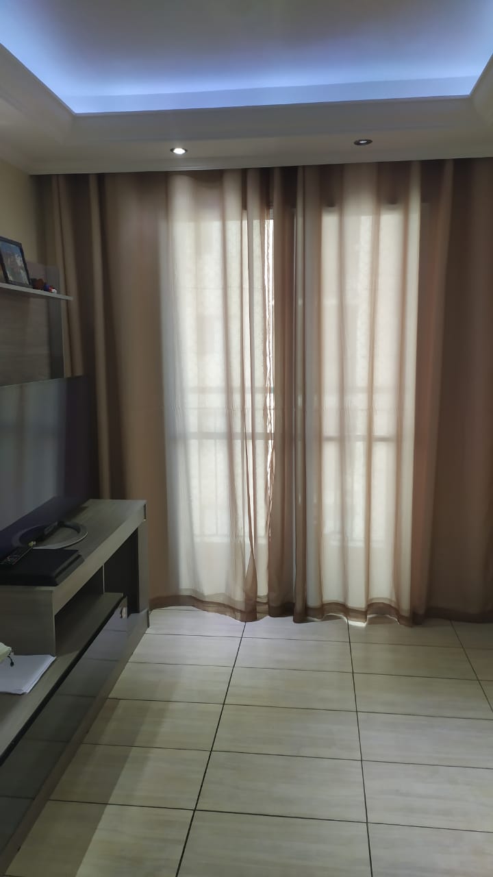 Kit de 2 Cortinas de Voil Liso perola com Forro Microfibra bege - Para Varão Simples com ilhós cromado ( Cliente Cristiano ) ( D ) 