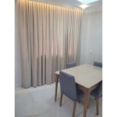 1 Cortina de gaze de linho Off White com forro Blackout 70% bege 10,00 x 2,60 em 2 partes (barra de 6cm) - Cortina para Trilho Suíço Max Simples (G) 1 Cortina de gaze de linho Off White com forro Blackout 70% bege 10,00 x 2,60 em 2 partes (barra de 6cm) - Cortina para Trilho Suíço Max Simples (G)
