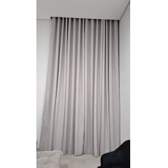 Cortina de Gaze de Linho cinza com Forro Blackout 70% branco gelo - Para Trilho Suisso Max SIMPLES ( Priscila Emival ) Cliente Paula ( D ) Cortina de Gaze de Linho cinza com Forro Blackout 70% branco gelo - Para Trilho Suisso Max SIMPLES ( Priscila Emival ) Cliente Paula ( D )