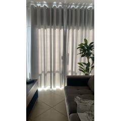 Cortina de Voil Liso branco com Forro Blackout 70% branco gelo - Para Varão Simples passa varão sem ilhós  4,00  x 2,07 ( Cliente Renata ) ( D )