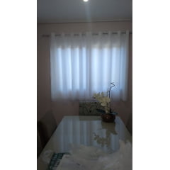 Cortina Voil Liso Branco Com forro Microfibra Branco 6,00x1,15 - varão ilhós cromado (D) 